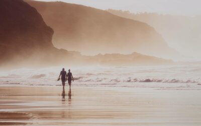 Les bienfaits à marcher pieds nus sur le sable