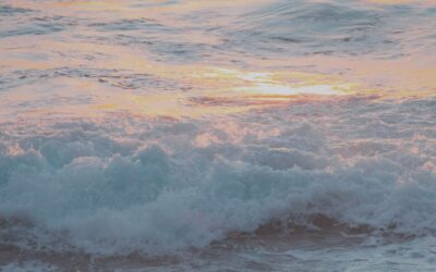 Pourquoi est ce que le son des vagues nous apaise : Bienfaits du bruit de la mer