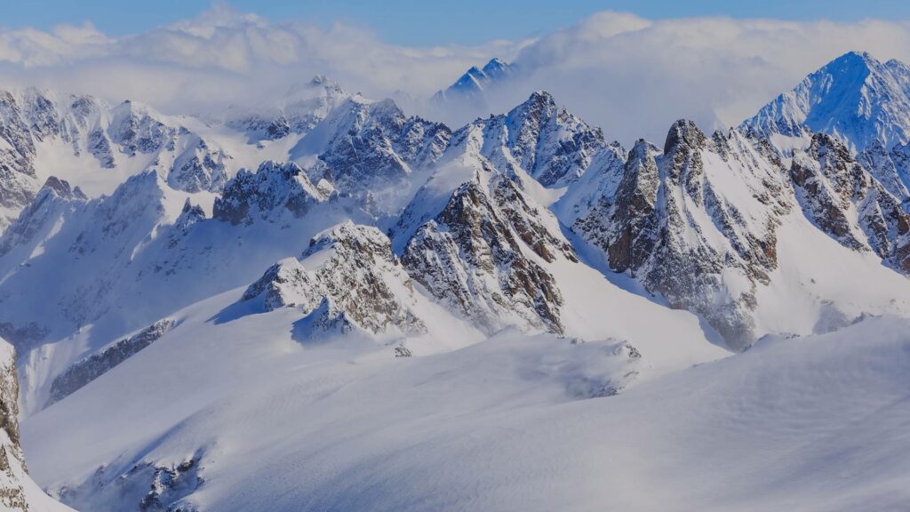 Paysage enneigé dans les Alpes suisses